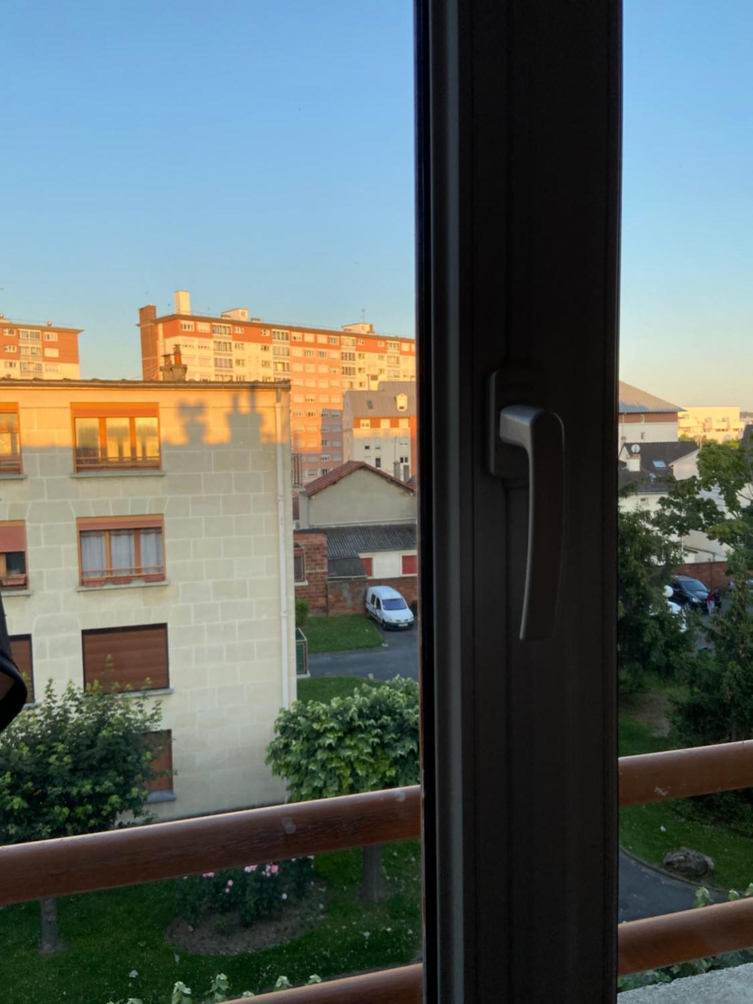 Chambre Double Cosy Aux Portes De Paris Drancy Εξωτερικό φωτογραφία